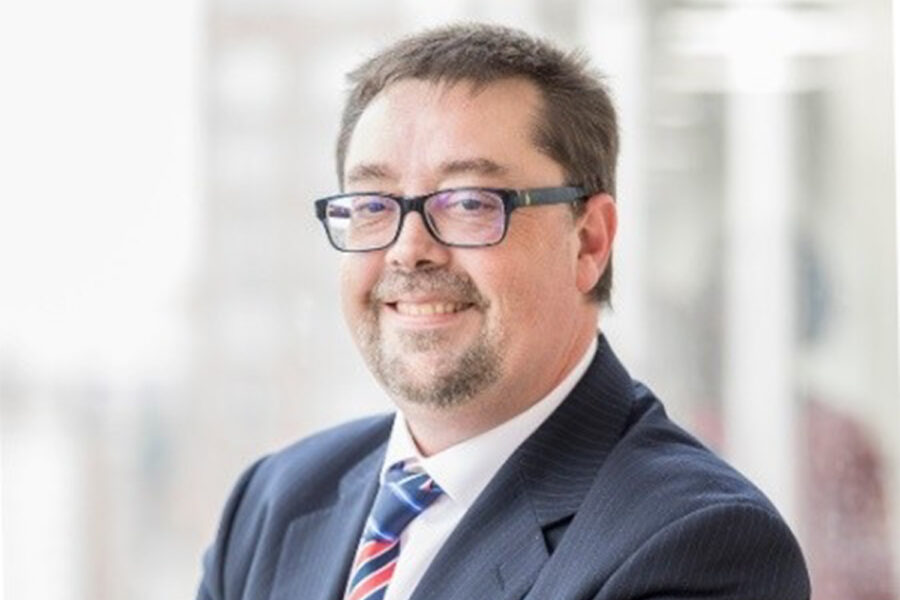 Red Seguridad News: Interview with Paco Pérez from Four9s about the DPM SQL Service solution and its impact, published April 18, 2022.